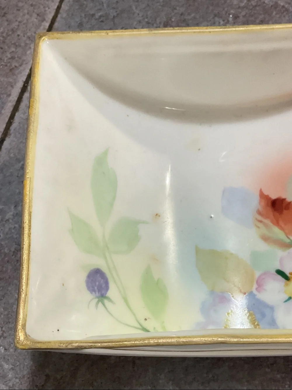 Nippon cream ceramic